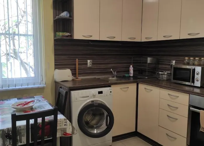 Lazur Karlovo 8 Street Free Parking * Μπουργκάς